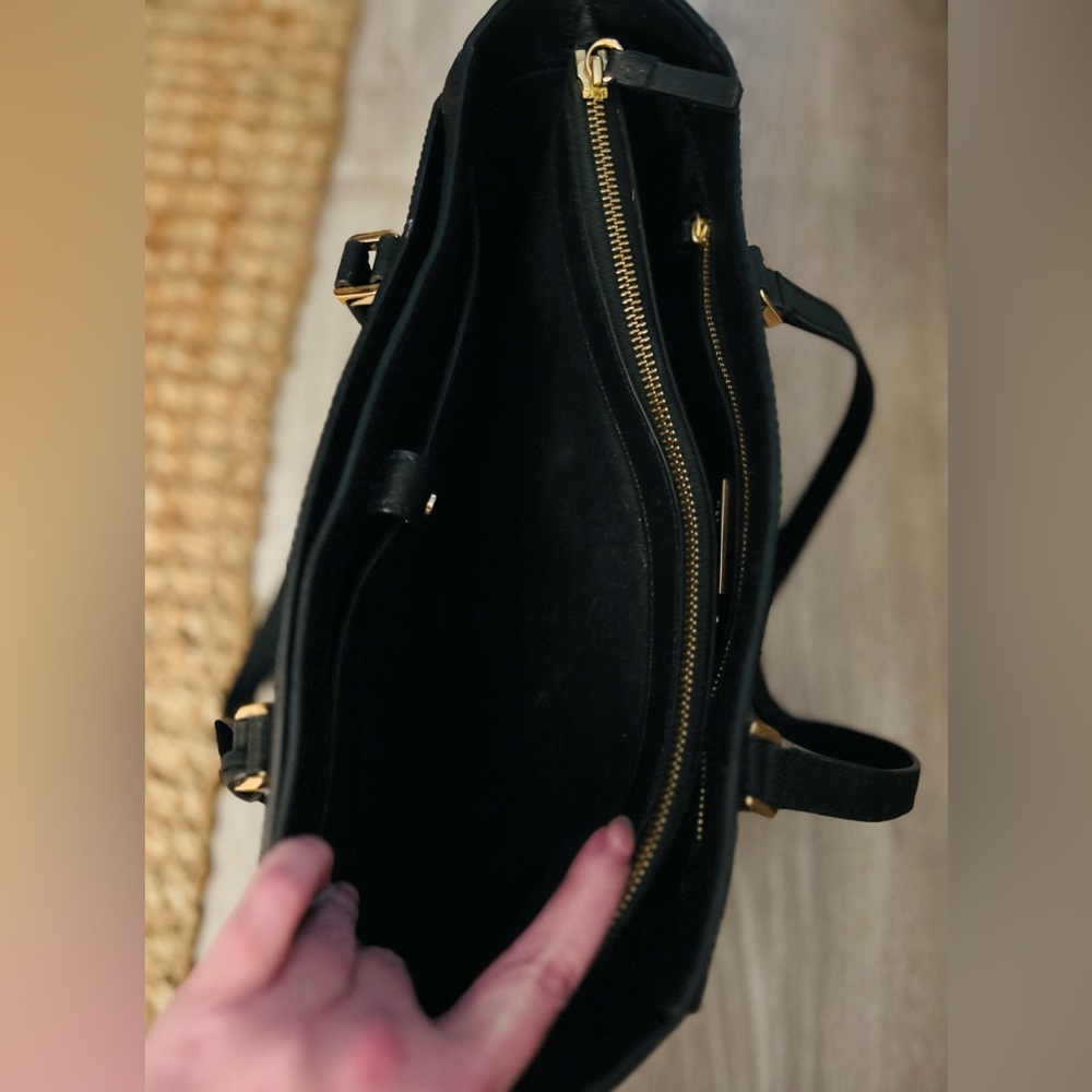 Tory Burch Robinson Leather Tote - Picture 6 of 12
